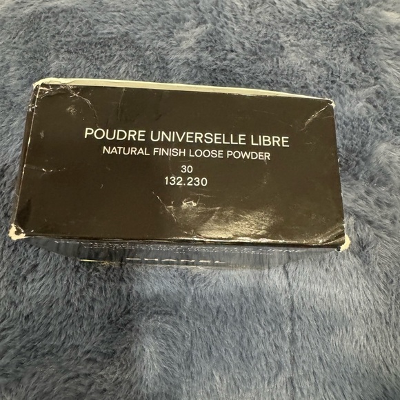 CHANEL
★
POUDRE UNIVERSELLE
LIBRE
Natural Finish Loose Powder 30 - Picture 6 of 10